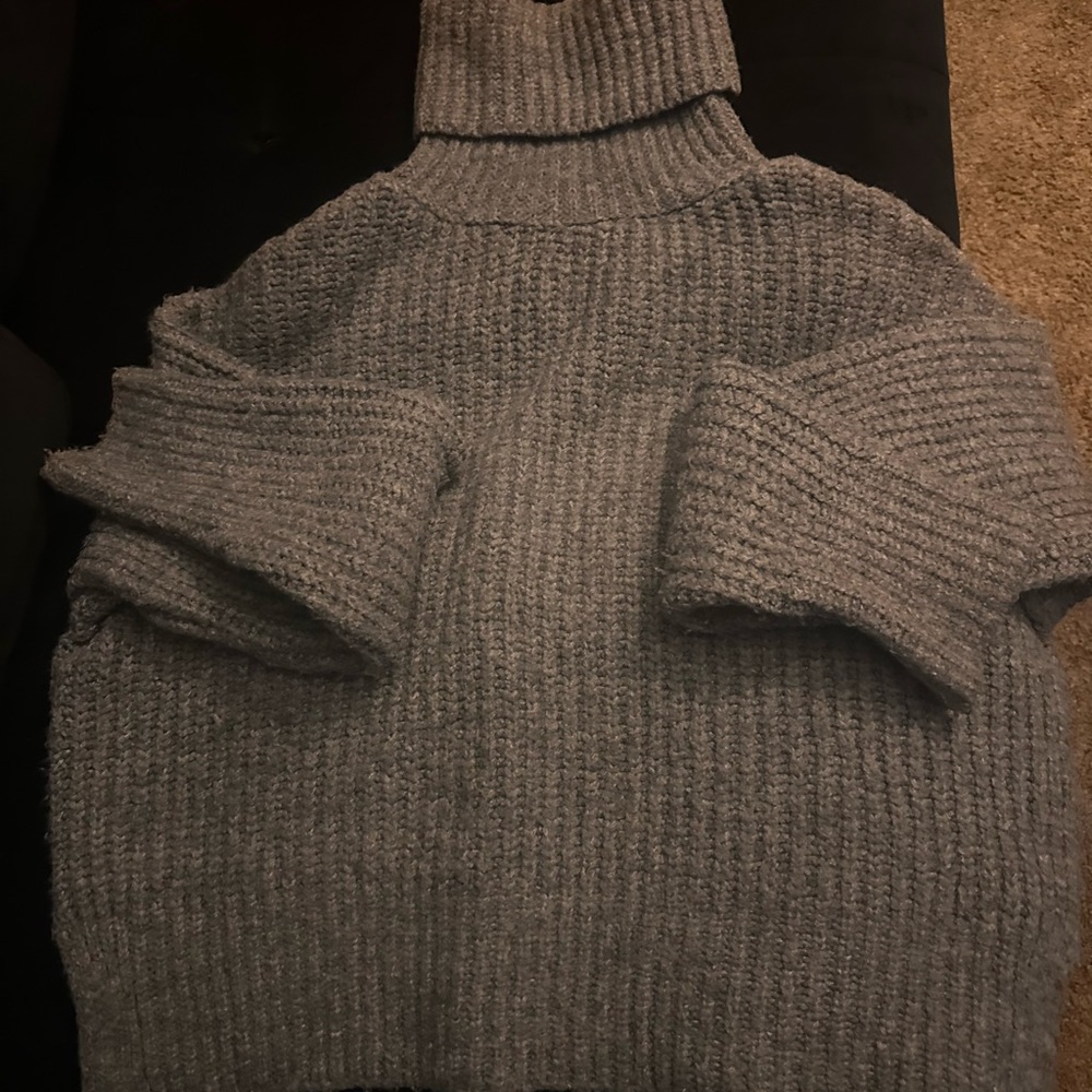 Cozy Gray Turtleneck Sweater